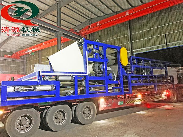 深夜發走濰坊壽光客戶帶式污泥壓濾機